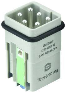 Een grijze elektrische connector met meerdere metalen pennen, zijdelingse markering en een groen detail, tegen een witte achtergrond.