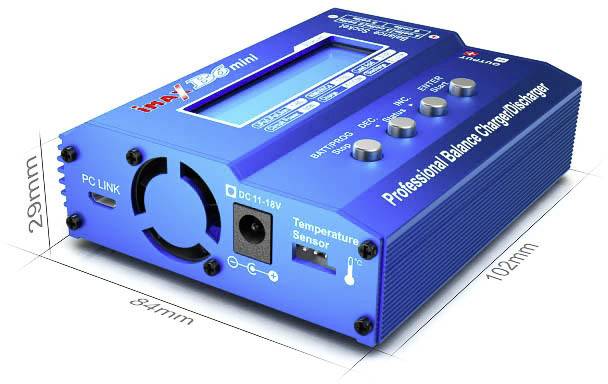 Blauw laadapparaat met display en opschrift 'Professional Balance Charger/Discharger'. Afmetingen: 102mm x 84mm x 29mm.