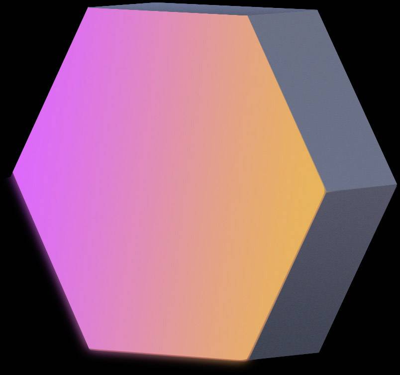 Een zeshoekig prisma met een kleurovergang van roze naar oranje op een zwarte achtergrond.