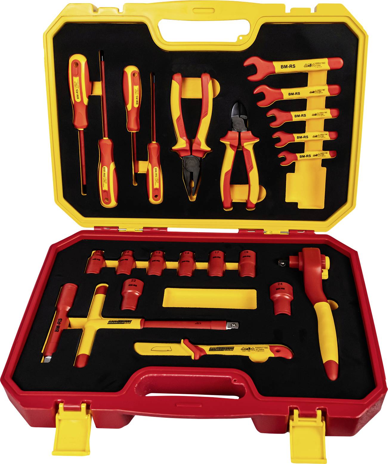 Een geopende gereedschapskoffer met geïsoleerde handgereedschappen, waaronder schroevendraaiers, tangen en moersleutels, in rood en geel.