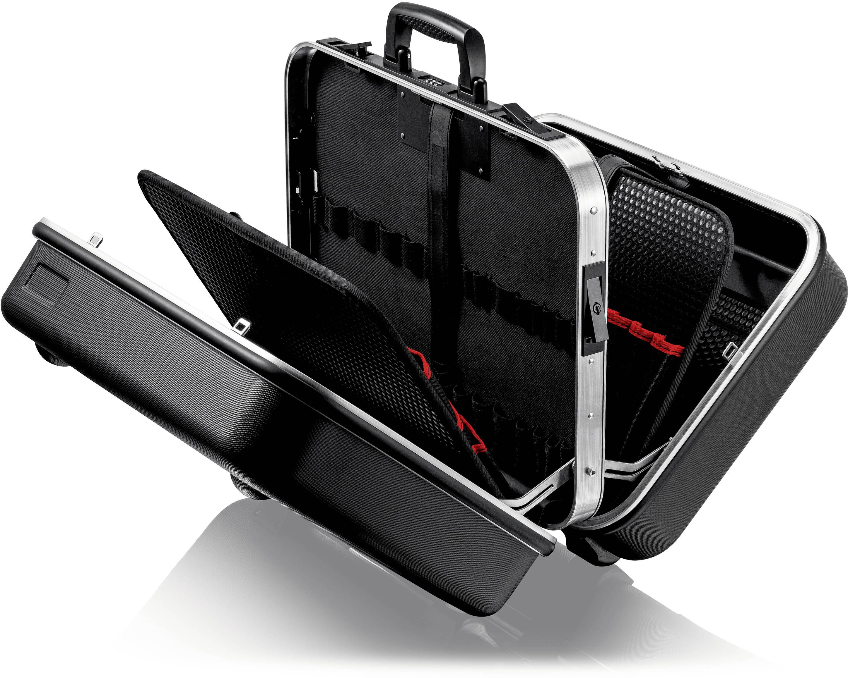 Een open zwarte hardcase koffer met handvat, leeg, toont binnenvakken voor organisatie en opberging.