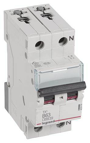 Legrand TX3 B63 automatische zekering met twee schakelaars, gebruikt voor de bescherming van elektrische circuits.
