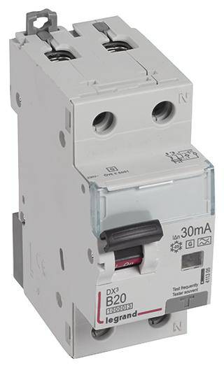 Een witte installatieautomaat van Legrand, model 'DX3 B20', met een grijze klikschakelaar voor 20 ampère en 30mA beveiliging.