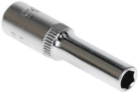 Een zilveren dopsleutel met een geribbelde greep. Het is een gereedschap voor het losdraaien of vastdraaien van schroeven en moeren.