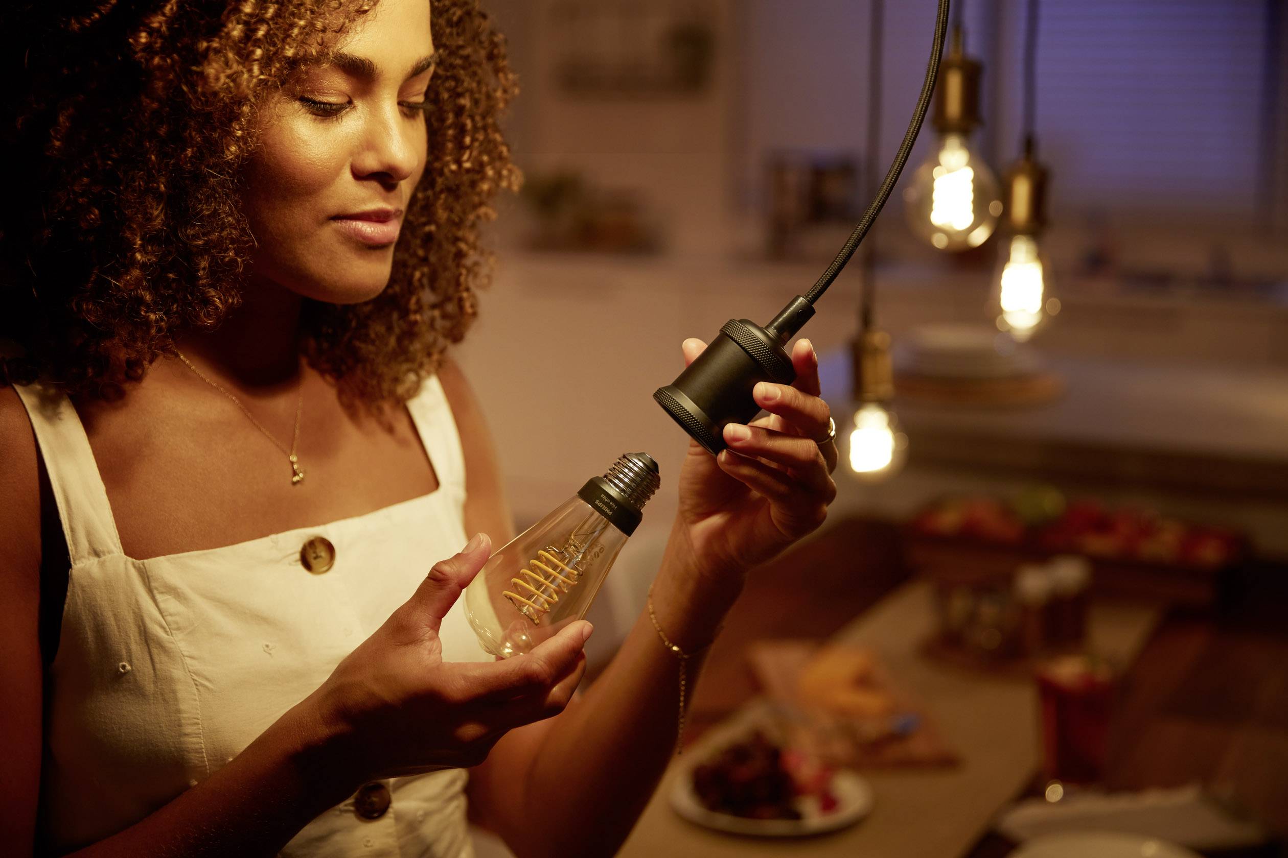 Philips LED LED-lamp (los) 929002241201 Energielabel: G (A - G) PHILIPS E27 7 W Warmwit-10