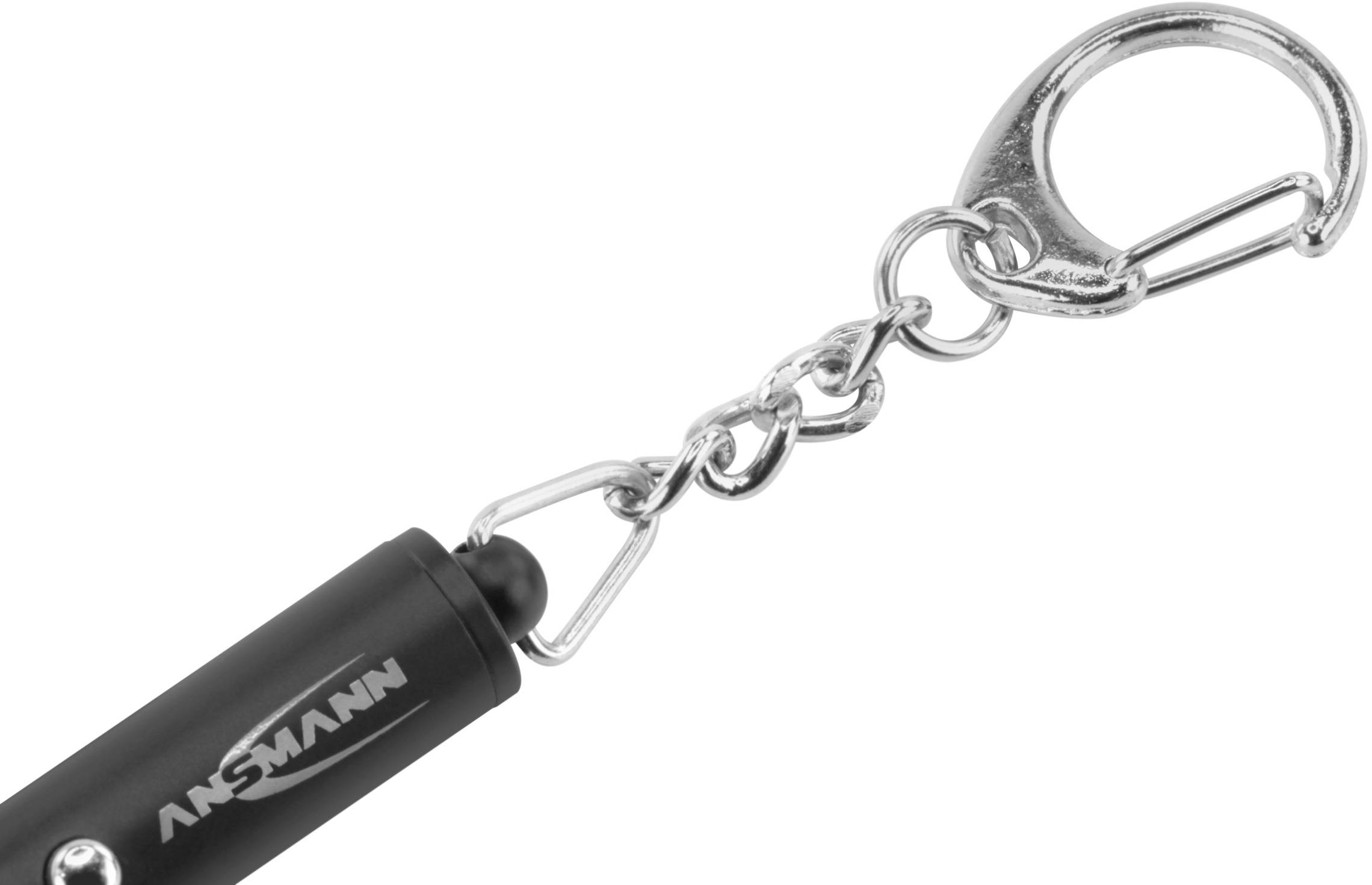 Een zwarte Ansmann-laserpointer met sleutelhanger.