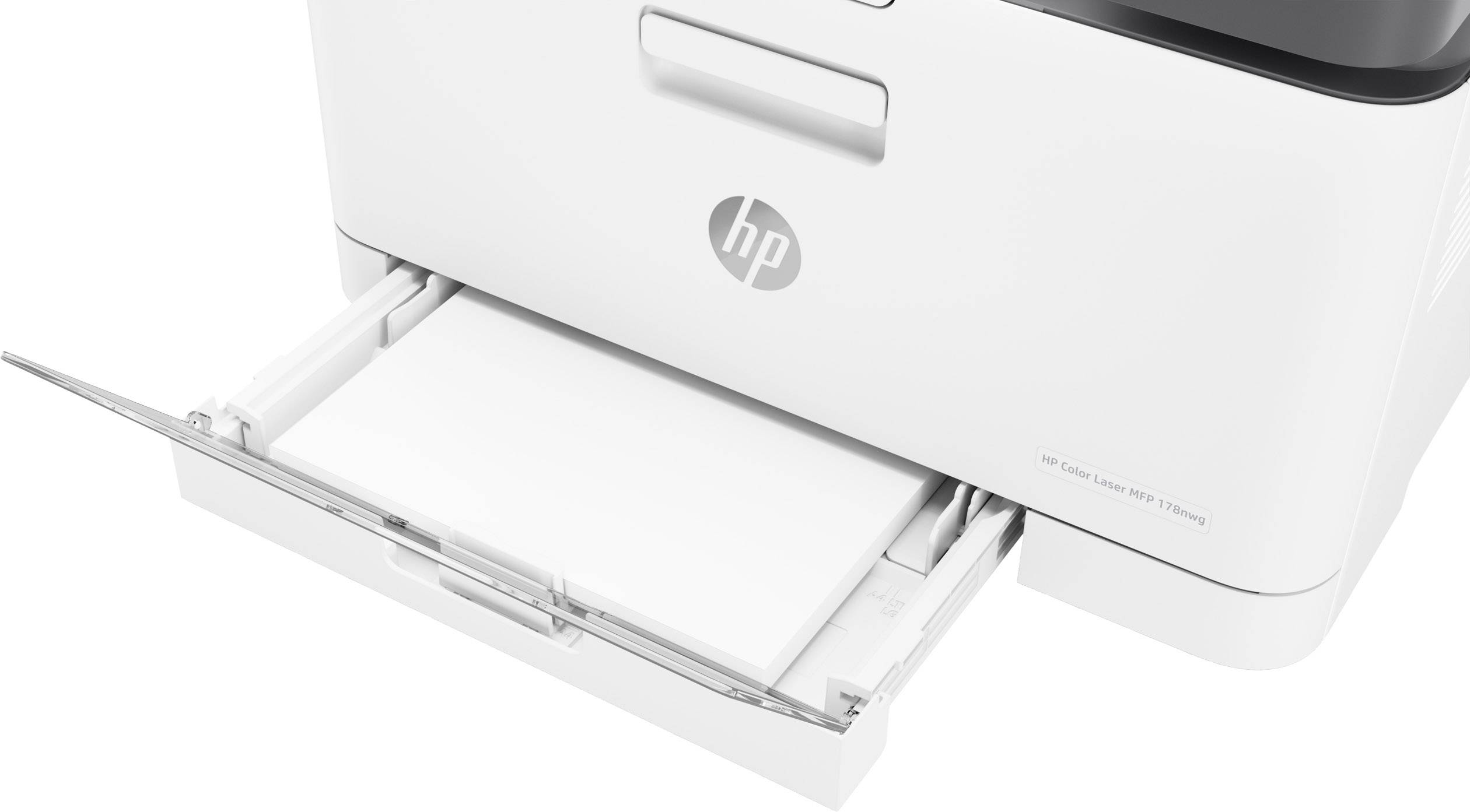 Witte printer met open papiervak, klaar om te printen.