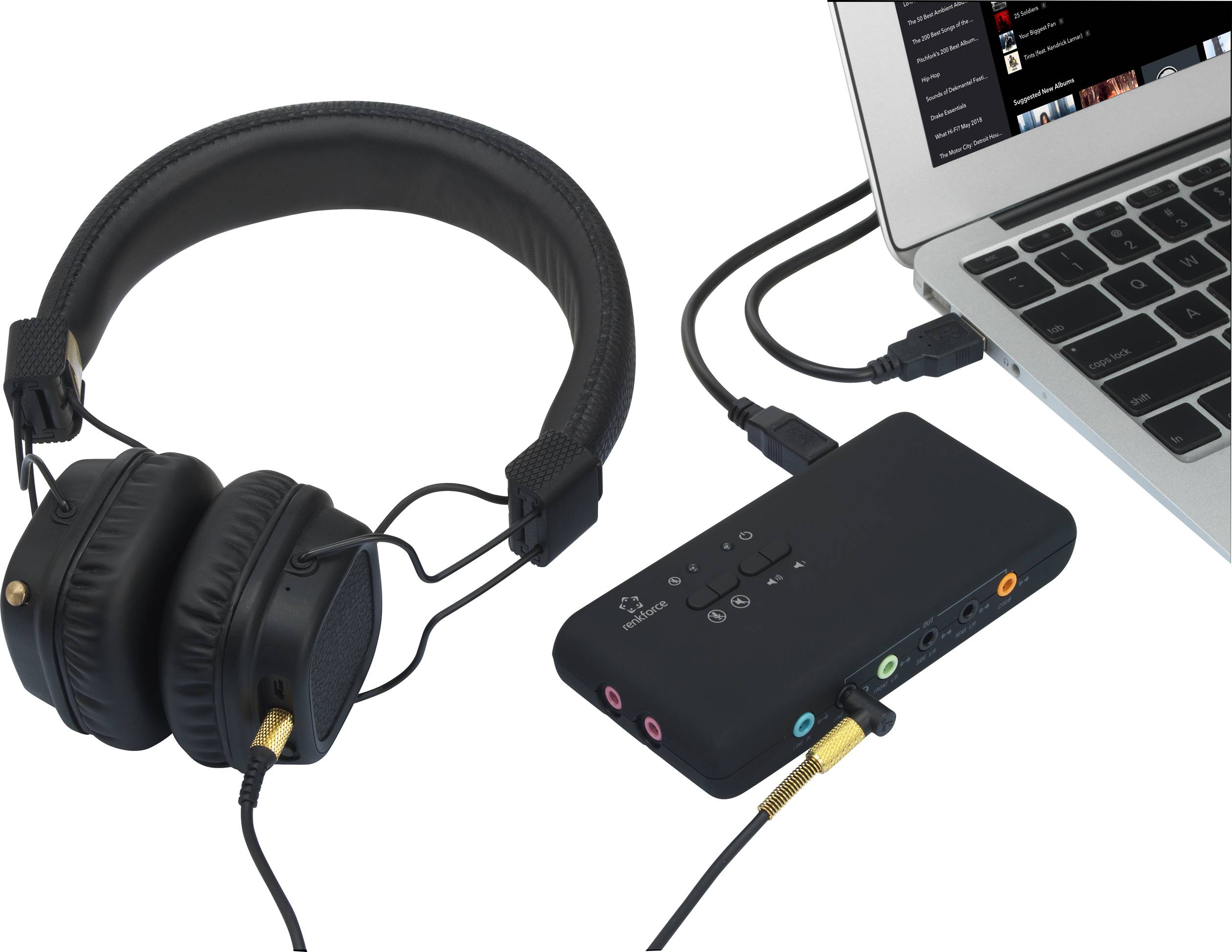 Koptelefoon, aangesloten op een externe USB-geluidskaart en een laptop. Dit toont een setup voor verbeterde audio-streaming.