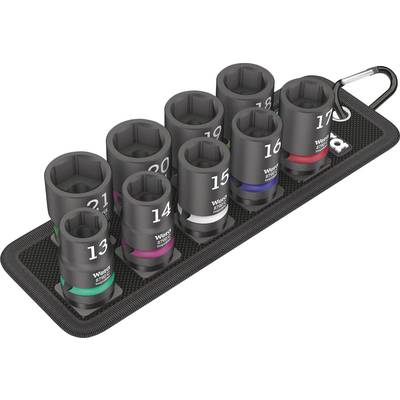 'Set van acht dopsleutels in verschillende maten van 13 tot 21 mm, op een houder met markeringen en kleuren.'