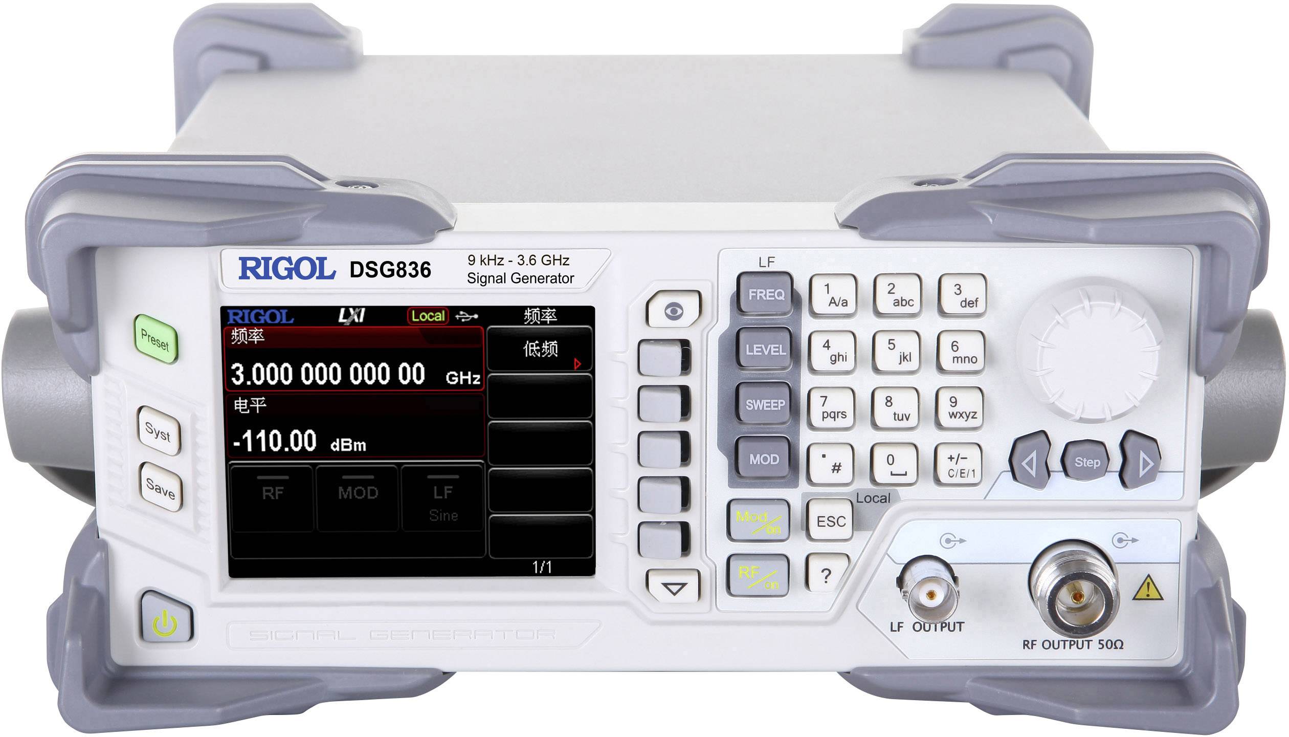 Signaal-generator Rigol DSG836 met toetsenblok en display, toont frequentie van 3 GHz en vermogen van -110 dBm. Hoofdapparaat met grijs behuizing.