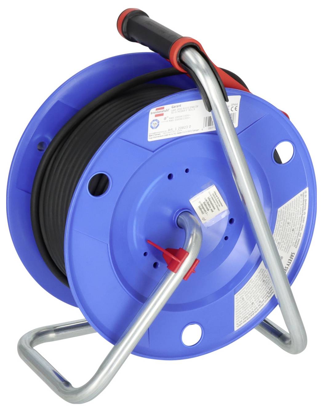 Blauwe kabelspoel met zwarte kabel en metalen standaard op een witte achtergrond.