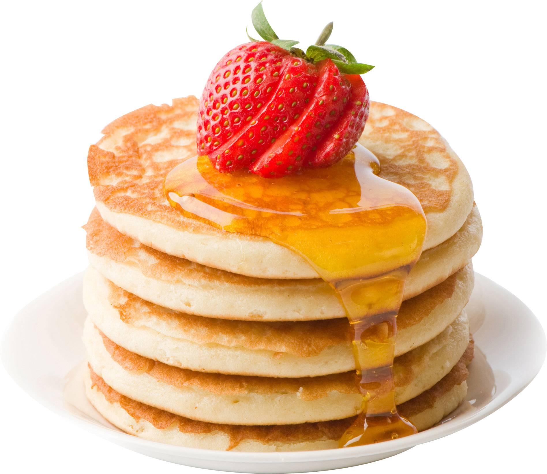 Een stapel pannenkoeken met siroop en een aardbei erop, geserveerd op een wit bord.