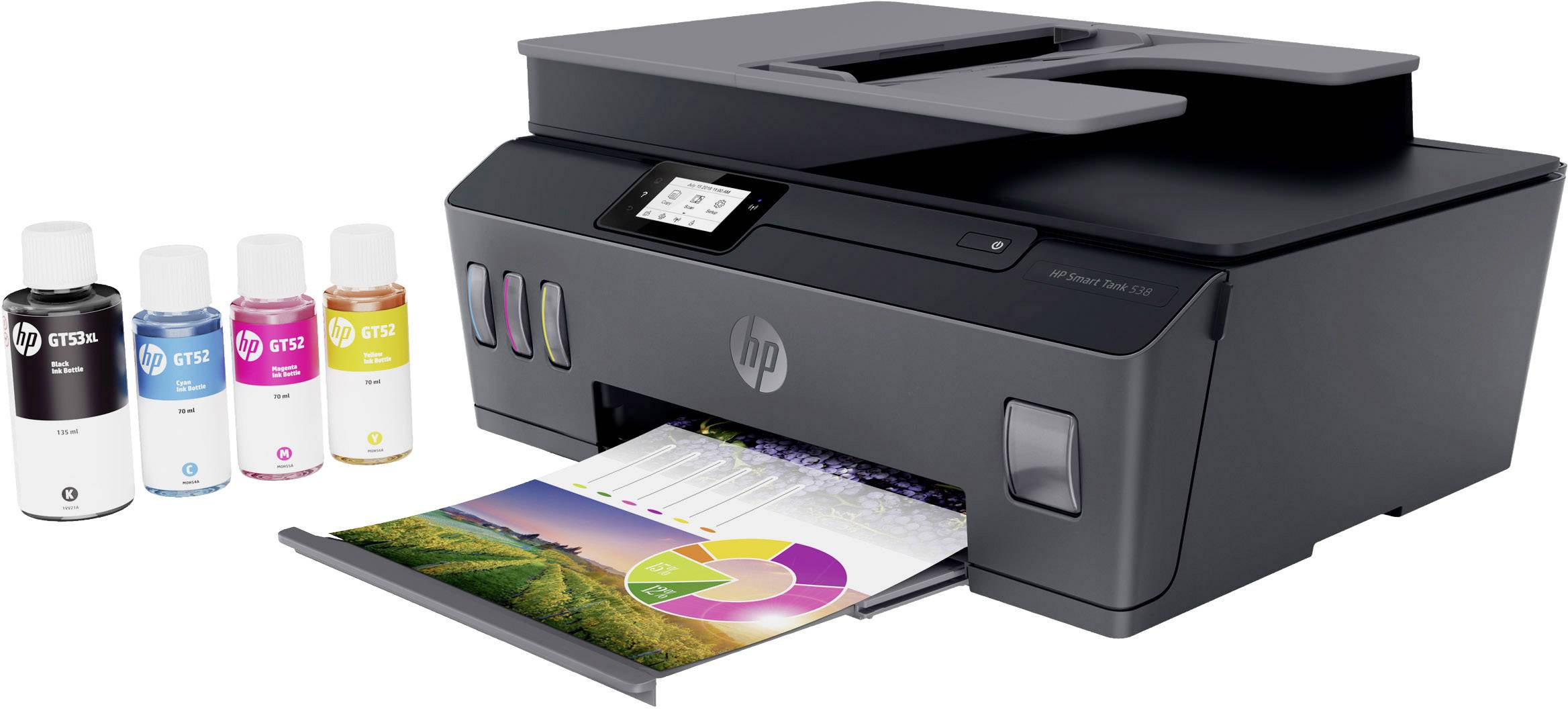 Zwarte HP-printer met vier kleurenflessen (Zwart, Cyaan, Magenta, Geel) ernaast; drukt een kleurend document met afbeeldingen af.