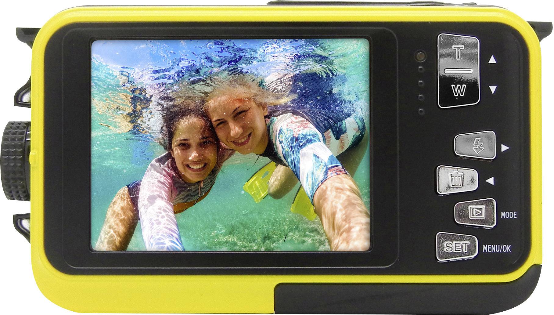 Twee personen onder water aan het duiken, gelukkig lachend naar de camera; de foto wordt weergegeven op een gele onderwater-camera.