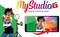 Vrouw danst met koptelefoon, naast smartphone op standaard met ringlamp. Tekst: 'MyStudio Studio Kit voor mijn video's'.