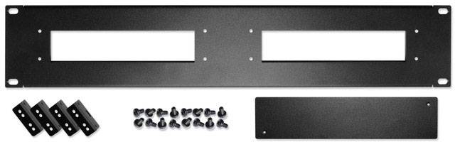 Zwart rack-montageset met twee rechthoekige openingen, inclusief schroeven en bevestigingsbeugels.