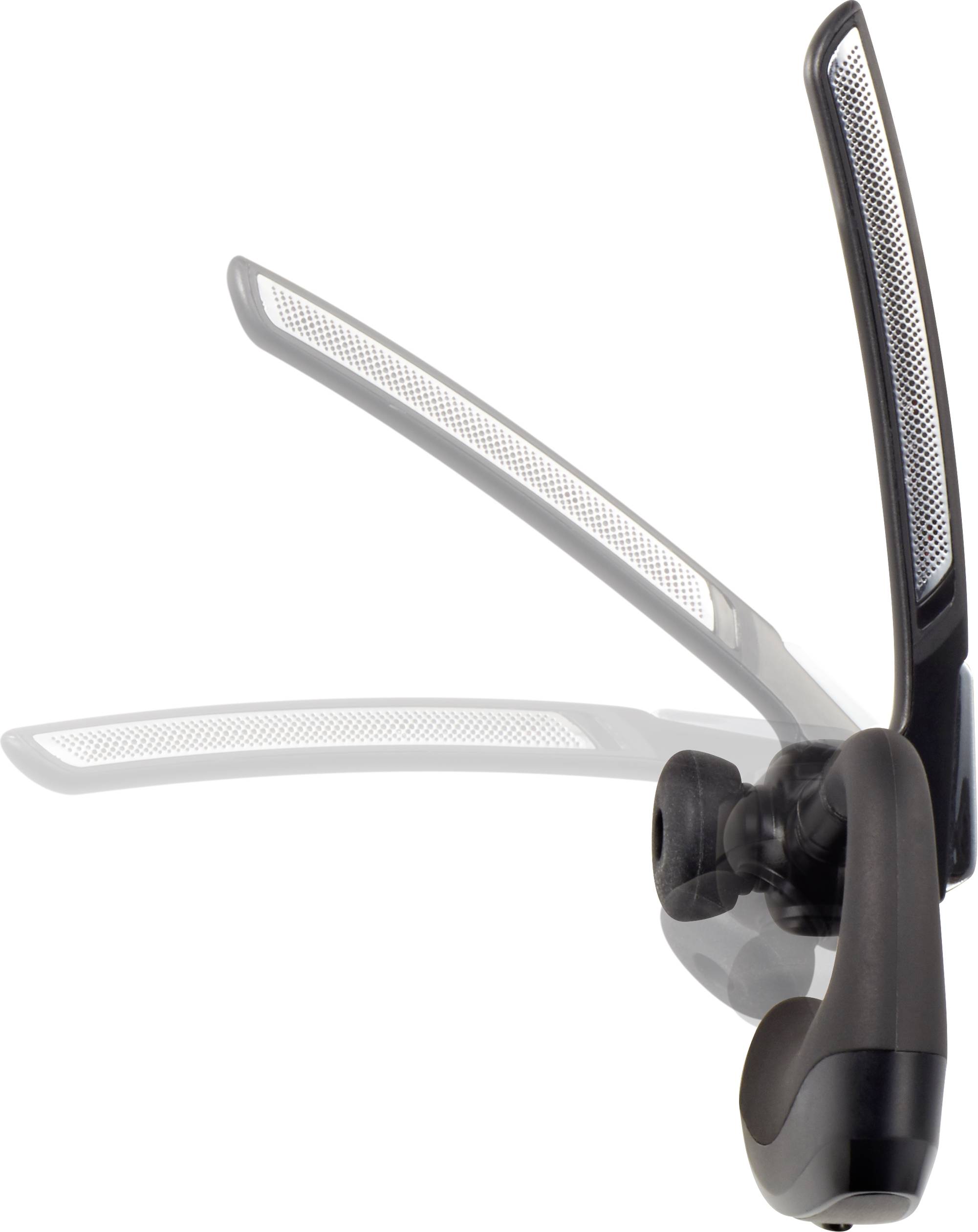 Een zwarte bureaustoel met armleuningen die kan draaien en in drie verschillende posities kan worden gezet.