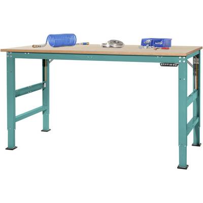 Een stabiele, groene werktafel met verstelbare poten. Rechts liggen gereedschappen en een metalen ring. Links is een slang.