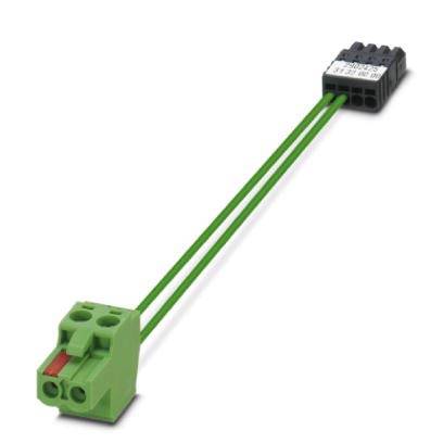 Groene connector met twee kabels die naar een zwarte connector leiden. Het onderdeel dient voor elektrische aansluiting.