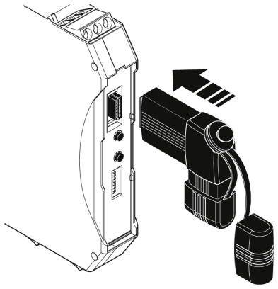 Handleiding toont hoe een module wordt aangesloten op een stroomkabel. Aansluitpunten en kabels zijn duidelijk gemarkeerd.