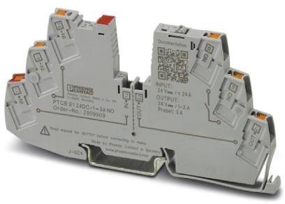 Een elektronisch onderdeel, vermoedelijk een overspanningsbeschermingsapparaat, met opschriften en aansluitingen voor in- en uitgangen.
