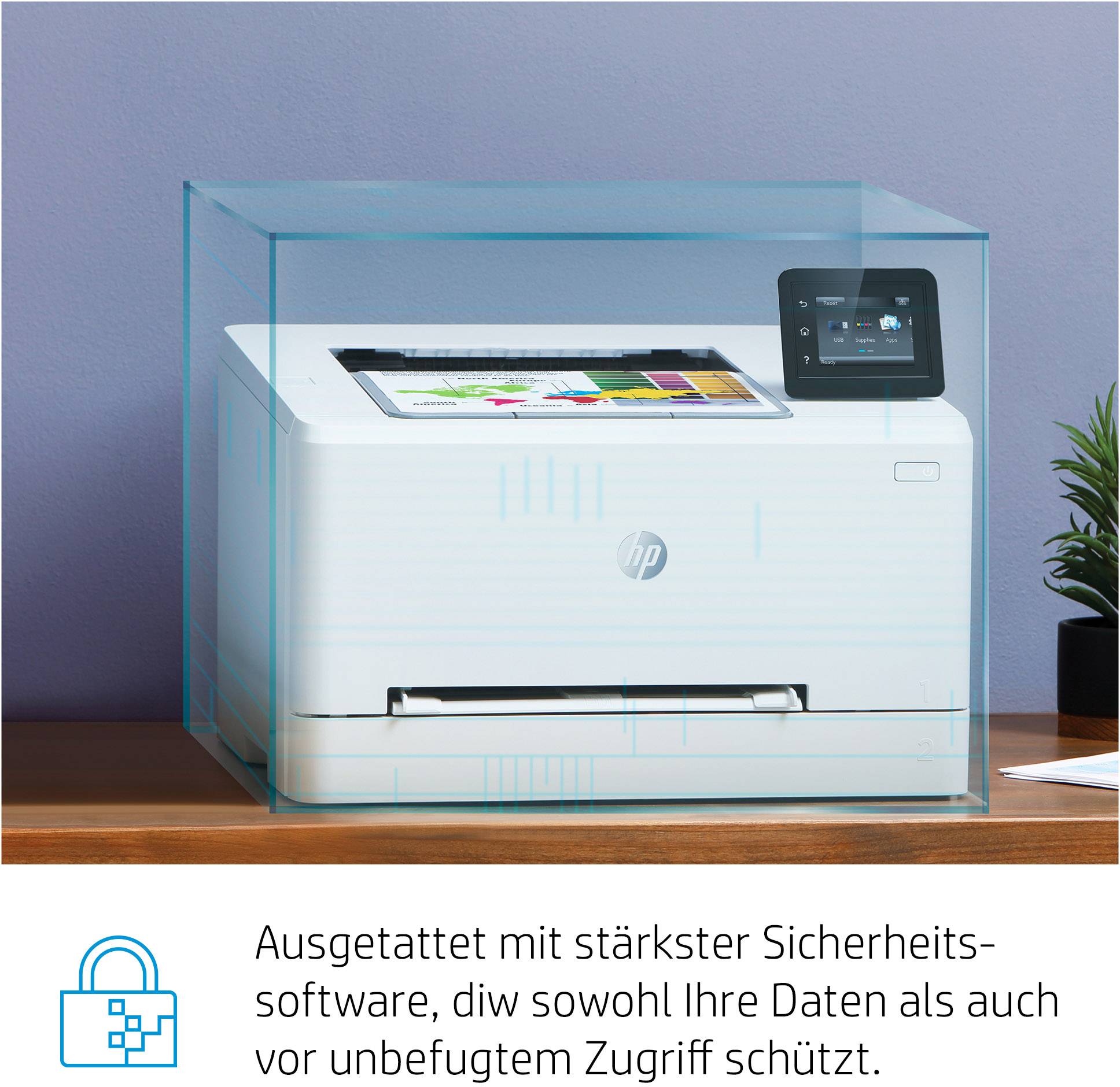 Een printer staat op een tafel, omgeven door een digitaal beveiligingsschild dat zijn gegevens beschermt tegen ongeautoriseerde toegang.