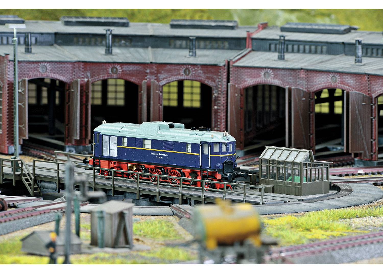 TRIX H0 22404 H0 Museums-Diesellok V 140 001 van de DR