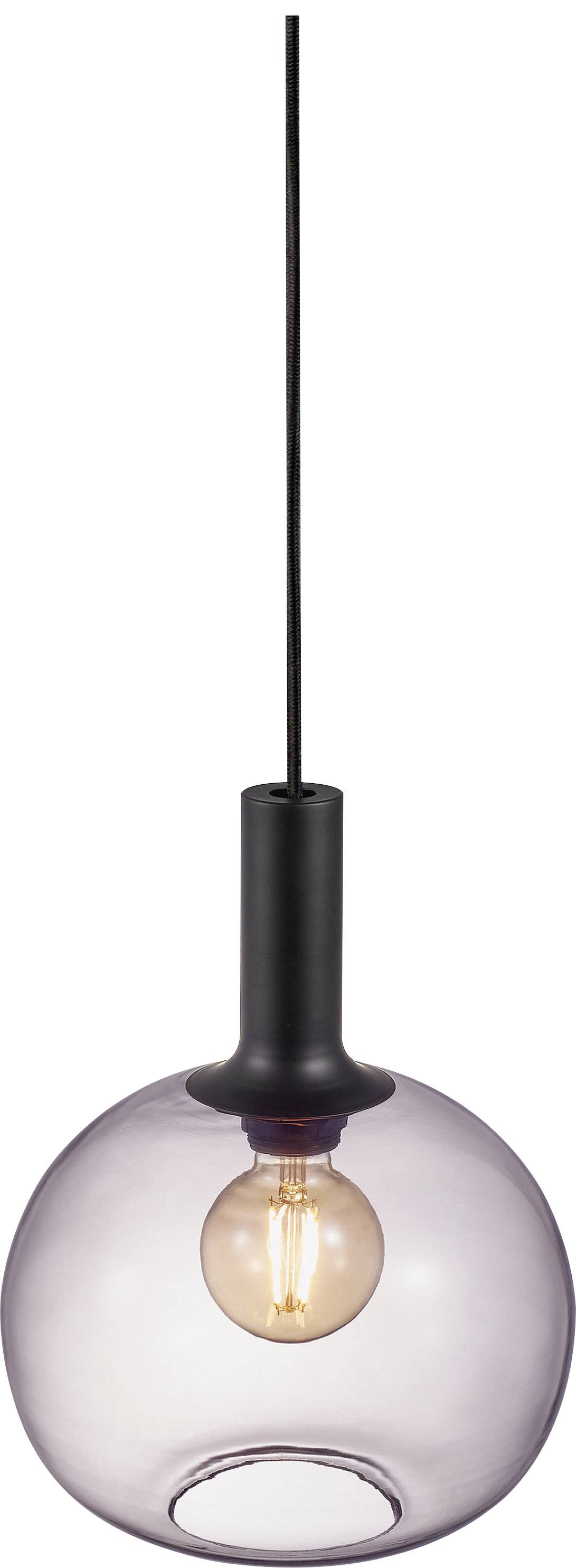Een hangende lamp met een transparante, bolvormige glazen kap en een zwart snoer.