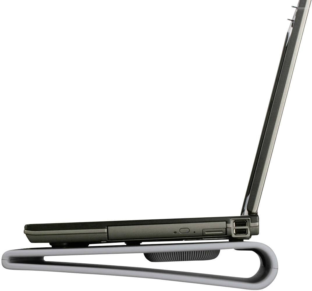 Een laptop op een schuine standaard, gezien van opzij. De standaard tilt de laptop aan de achterkant op en bevordert een ergonomisch gebruik.