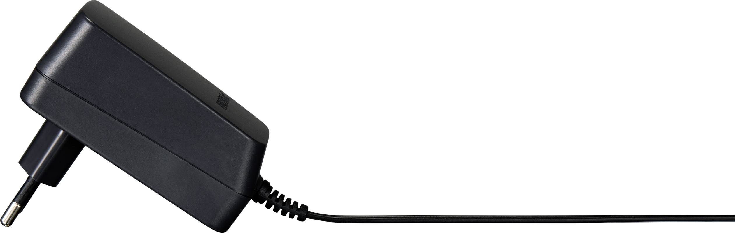 Zwart netsnoer met stekkerdoos en lang snoer, in profielaanzicht. Geschikt voor het opladen van elektronische apparaten.