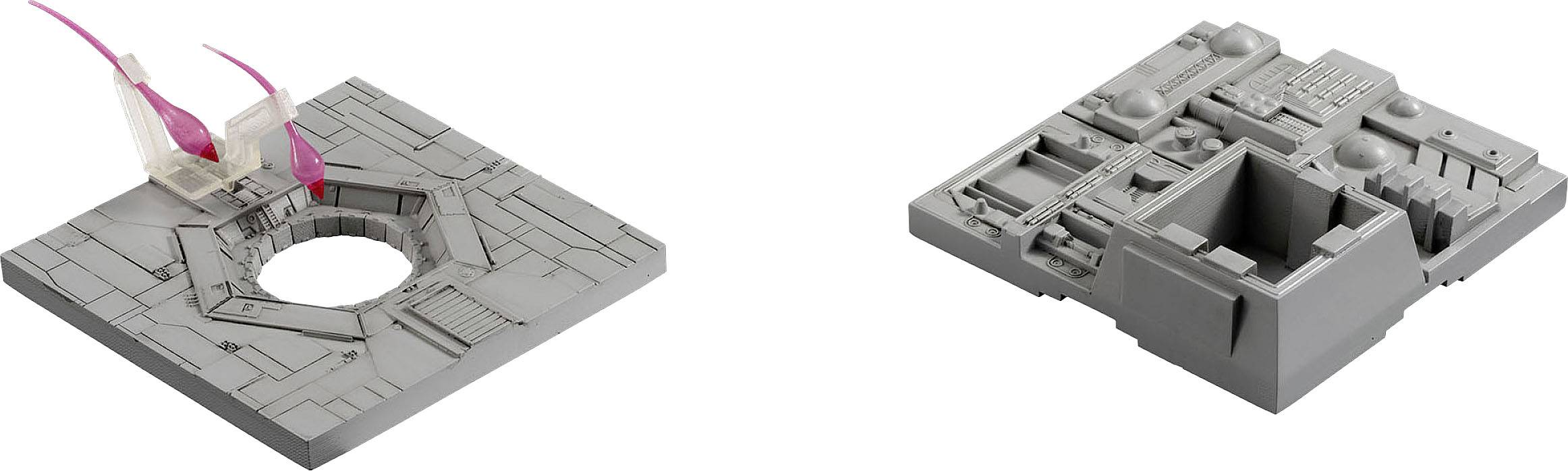 Twee grijze moduleonderdelen met technische structuren, beide hebben verschillende oppervlaktepatronen. De linker module heeft twee roze kabels.