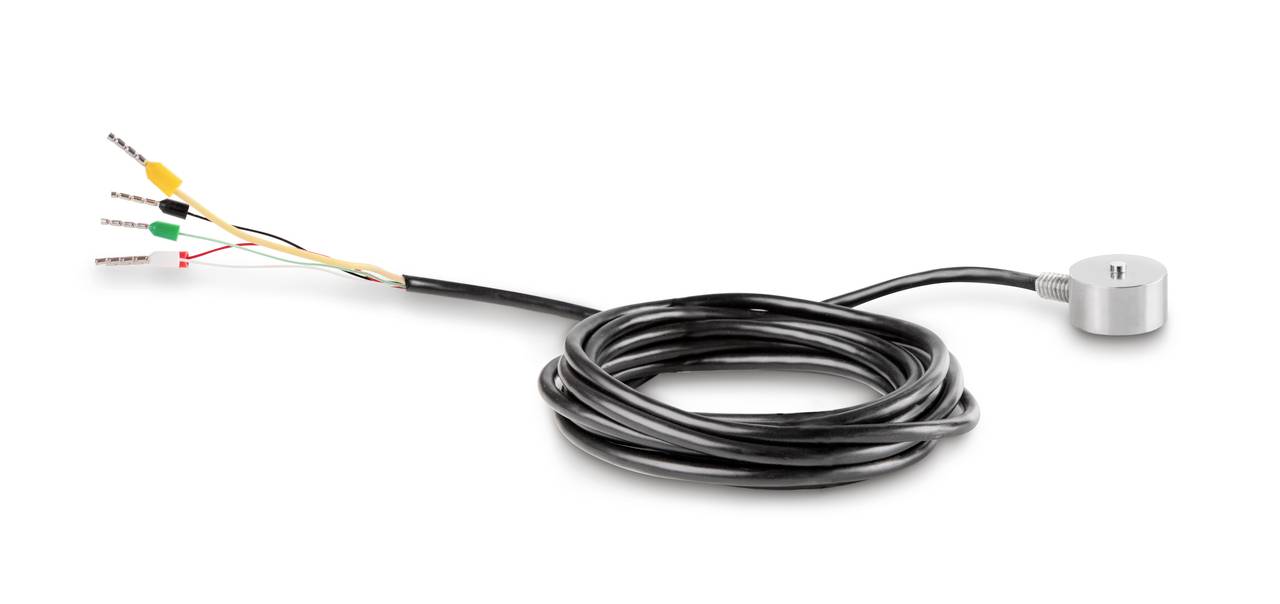 Een ronde sensor met een lang, gevlochten kabel toont kleurgecodeerde draden aan één uiteinde. De sensor is compact en cilindrisch.