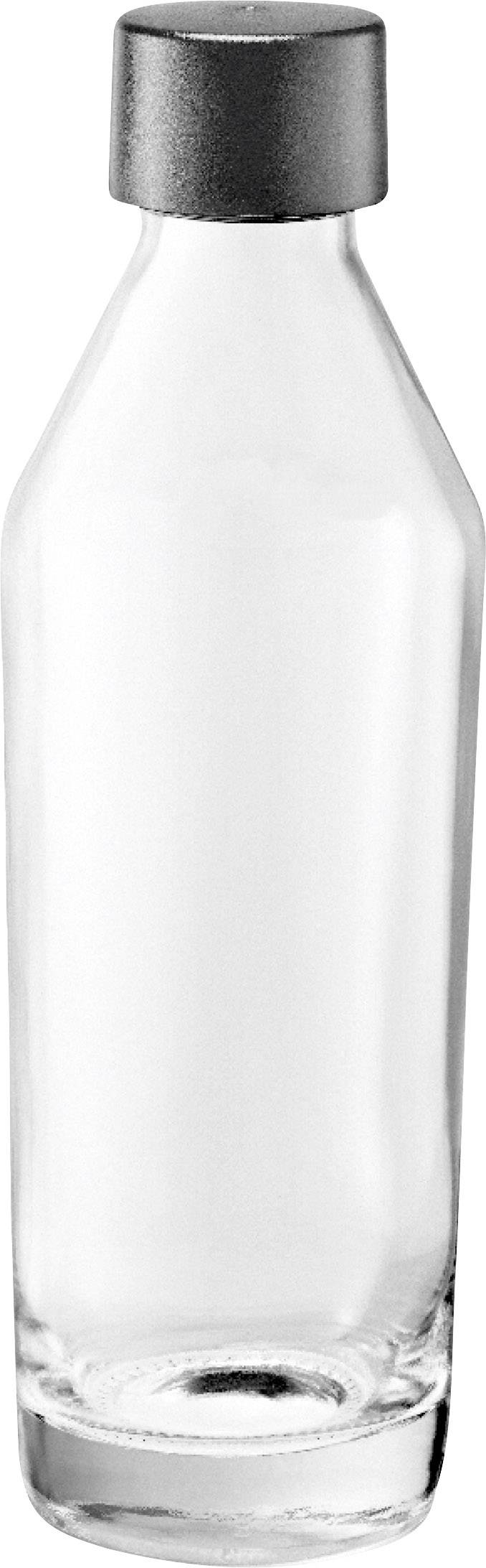 Een heldere glazen fles met een grijze dop, leeg neergezet, op een witte achtergrond.