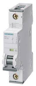 Op de afbeelding staat een witte Siemens-beveiligingsschakelaar (Bx1 MCB) met een hendel in vooraanzicht.