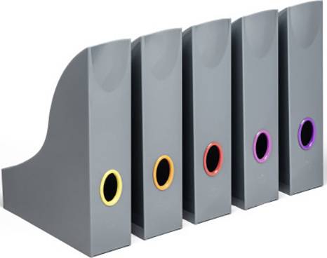 Vijf grijze opbergmappen op een rij, elk met een ring in een andere kleur: geel, oranje, rood, roze, paars.
