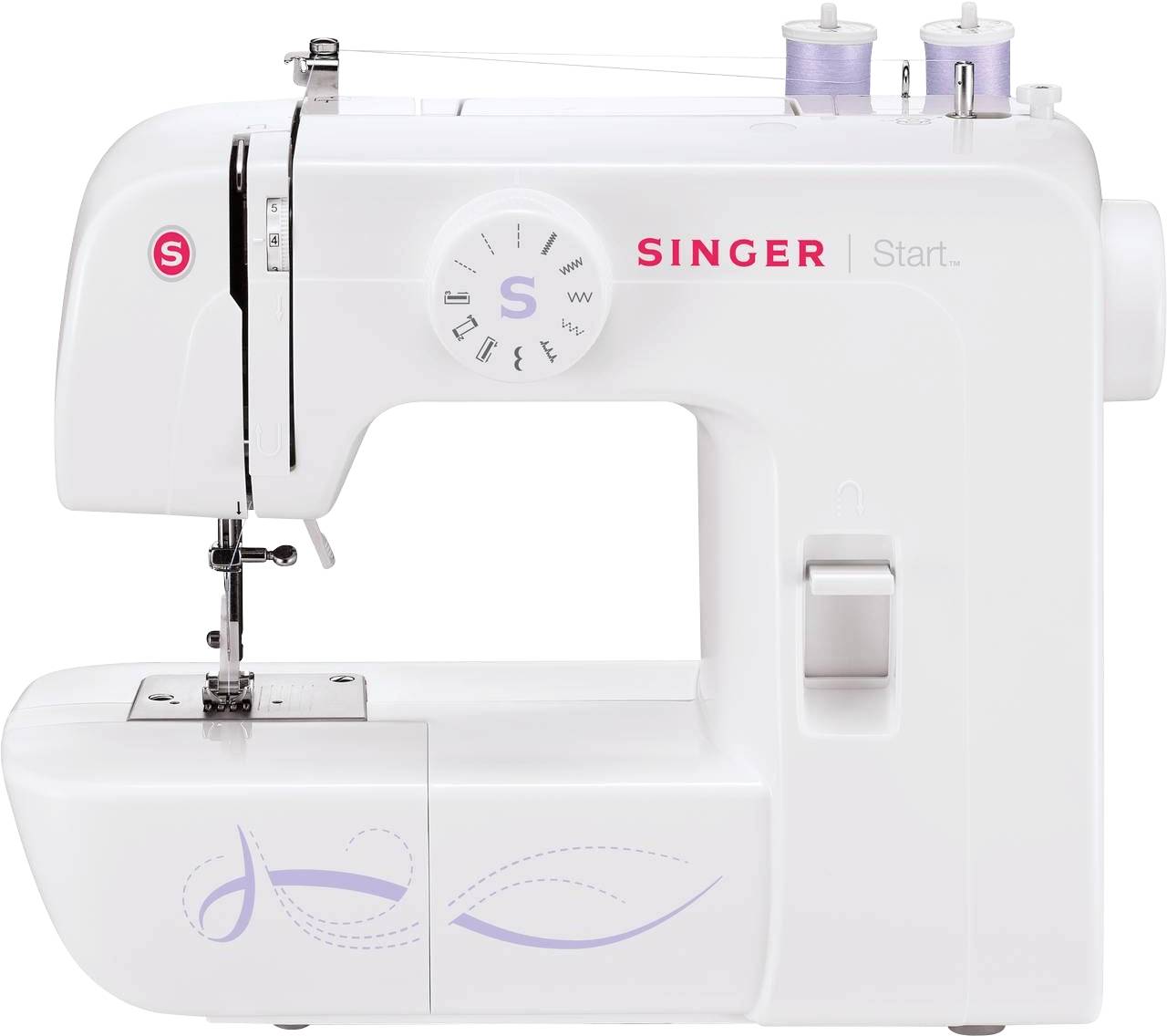 Een witte naaimachine van het merk Singer met een eenvoudig ontwerp en paarse versieringen, geschikt voor huishoudelijk naaien.