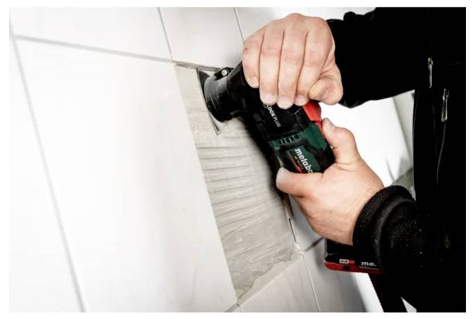 Metabo MT 18 LTX BL QSL MetaBOX 613088840 Multifunctioneel accugereedschap Zonder accu 18 V Aantal meegeleverde accu's: -2