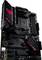Een zwart computer-moederbord met ASUS-logo. Meerdere sleuven voor RAM en PCIe, evenals aansluitingen zichtbaar.