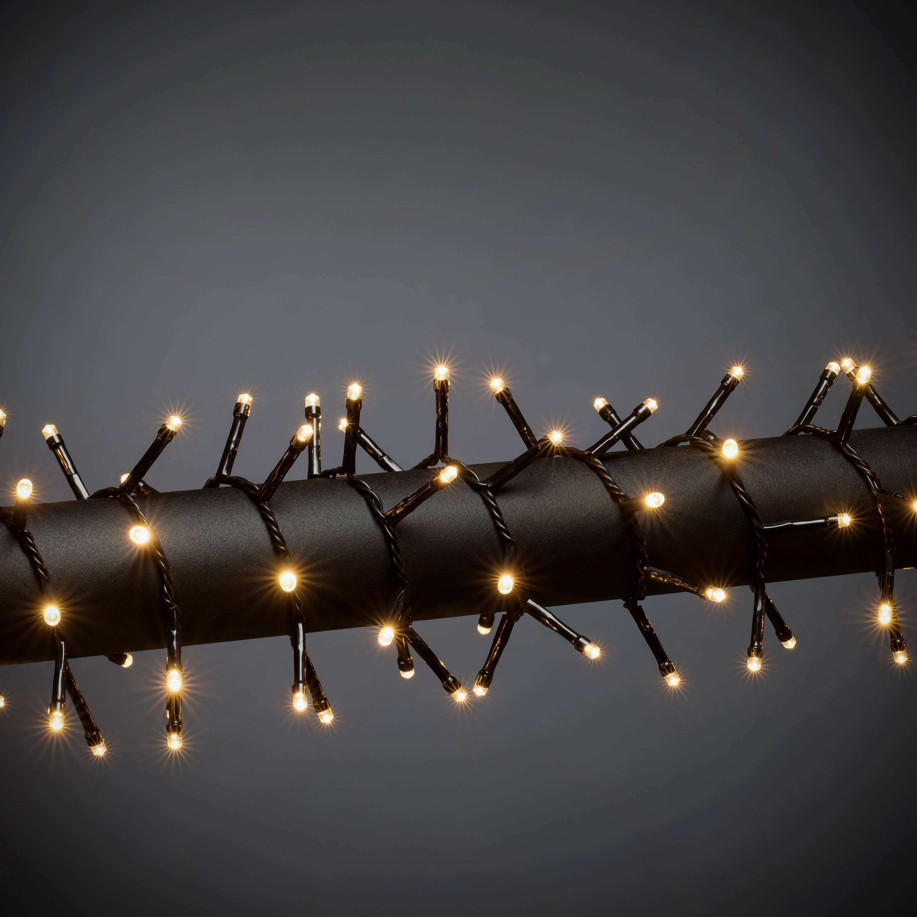 Konstsmide 3877-800 Clusterlichtketting Buiten Energielabel: F (A - G) werkt op het lichtnet Aantal lampen 600 LED Verlichte lengte: 13.18 m