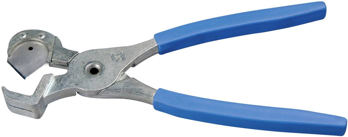 Een zilveren kabelschaar met blauwe handgrepen, gesloten, afgebeeld op een witte achtergrond.
