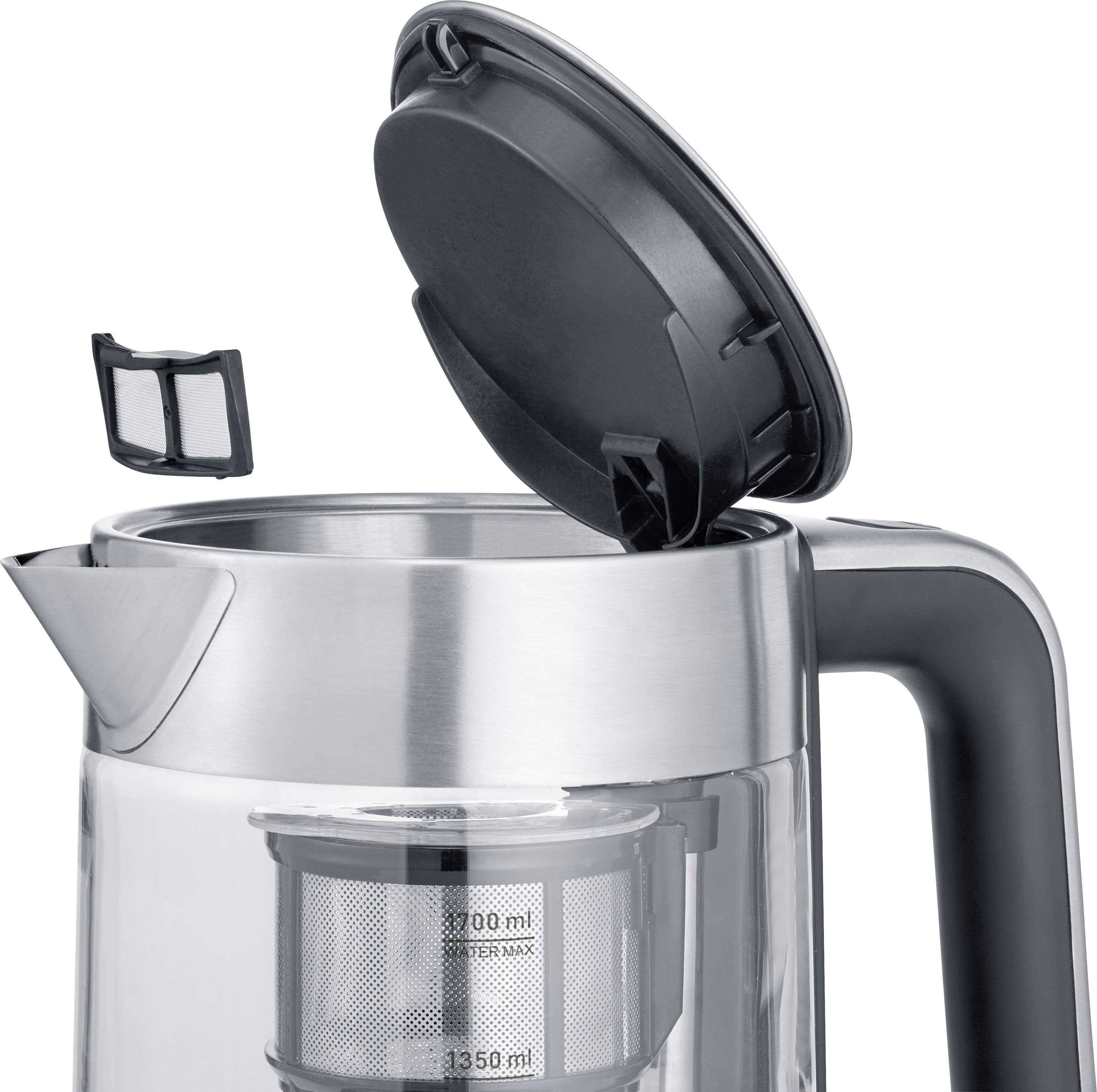 Een roestvrij stalen waterkoker met een uitneembaar theefilter en een opklapbaar deksel wordt in detail weergegeven.
