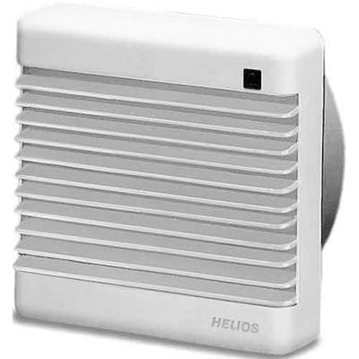 Een witte ventilator met horizontale ventilatiesleuven en een kleine zwarte schakelaar rechtsboven. Merknaam 'HELIOS' rechtsonder.