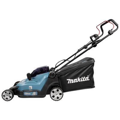 Blauwe elektrische grasmaaier van het merk Makita met zwart-rode handgreep en grasopvangbak, zijdelings weergegeven op een witte achtergrond.
