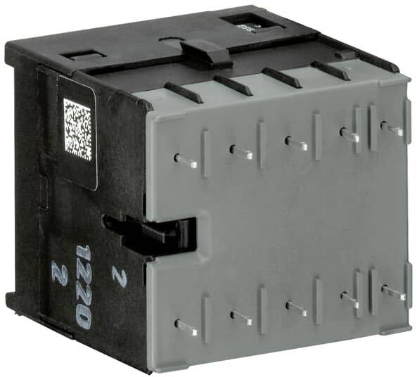 Een zwart en grijs elektronisch onderdeel met metalen contacten en een QR-code aan de zijkant.