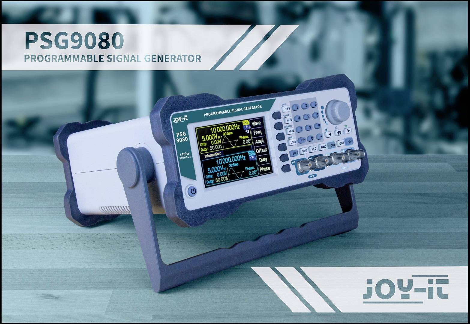 Programmeerbare signalgenerator op tafel, scherm toont frequenties en instellingen. Tekst: 'PSG9080 Programmable Signal Generator'. Merklogo in hoek.