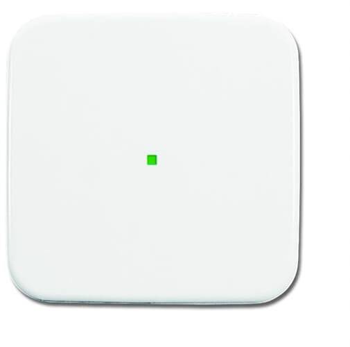 Een vierkant, wit apparaat met een klein, centraal, groen lampje. Het lampje geeft de bedrijfsstatus aan.