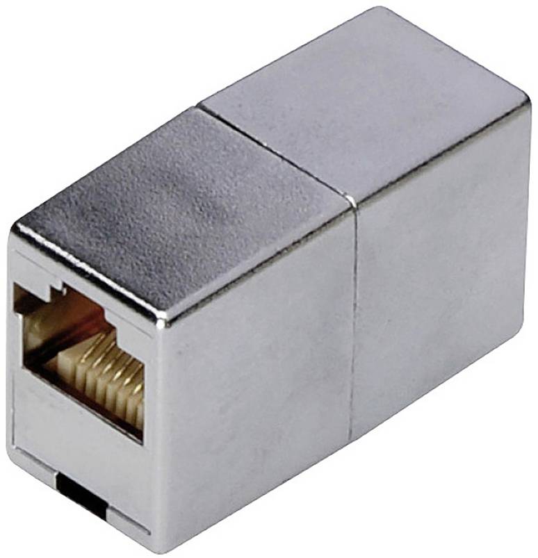 Een zilveren RJ45-netwerkadapter die twee Ethernet-kabels verbindt, op een witte achtergrond.