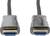 Twee HDMI-kabels met opschriften 'Display' en 'Source' op de aansluitingen, tonen verschillende functies in een thuisbioscoop.