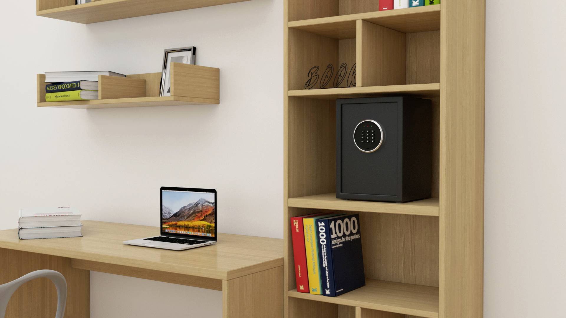 Een bureau met een laptop en boeken staat naast een rek met een kluis, omlijst door houten boekenplanken met boeken en foto's.