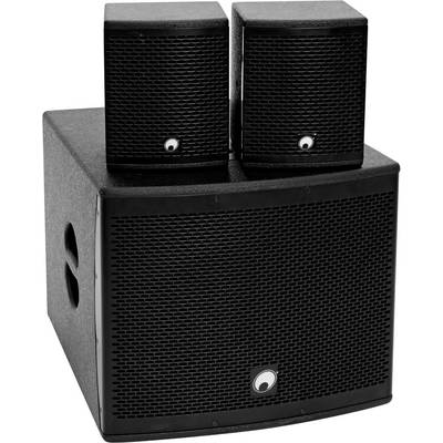 'Zwart luidsprekerssysteem met een grote subwoofer onderaan en twee kleinere luidsprekers bovenaan, allemaal voorzien van beschermroosters.'